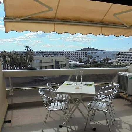 Naturiste Cap D'agde Heliopolis O 33 *
