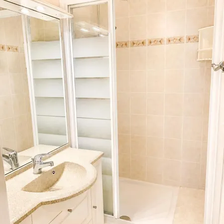 Naturiste Cap D'agde Heliopolis O 33 * 阿格德